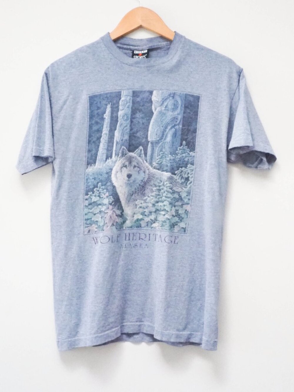 90s Alaska Wolf Shirt - Medium - Single Stitch - Y2K Vintage Souvenir TShirt